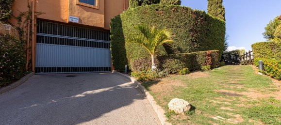 2 bedrooms Apartment in Benahavis, Spain No. 145257 14