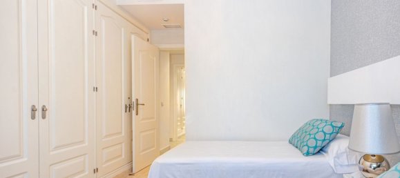 2 bedrooms Apartment in Benahavis, Spain No. 145257 8