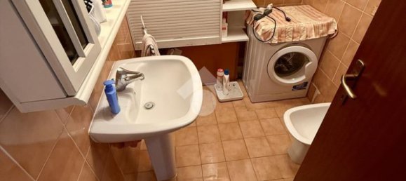 3 bedrooms Apartment in Rome, Italy No. 273413 33