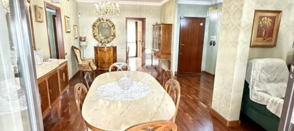 3 bedrooms Apartment in Rome, Italy No. 273413 10