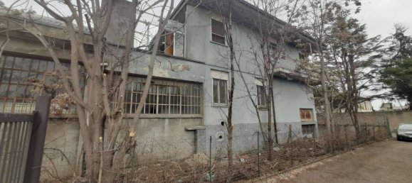 950m² Warehouse in Caronno Pertusella, Italy No. 121425 4