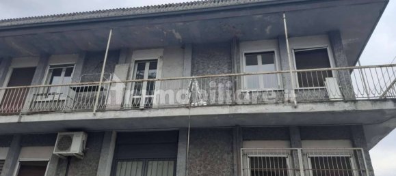 950m² Warehouse in Caronno Pertusella, Italy No. 121425 6