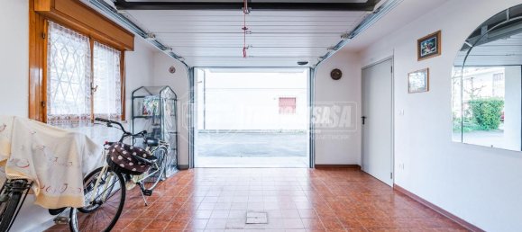 5 rooms Apartment in Pieve di Cento, Italy No. 40474 36