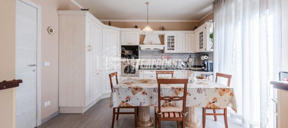 5 rooms Apartment in Pieve di Cento, Italy No. 40474 11