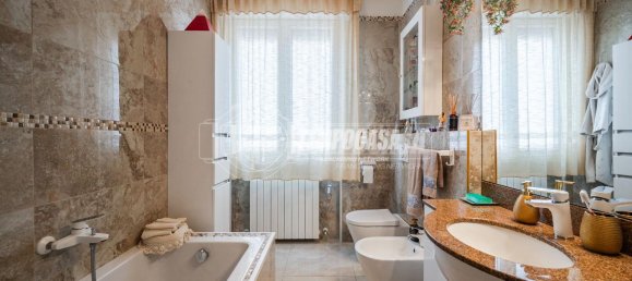 5 rooms Apartment in Pieve di Cento, Italy No. 40474 30