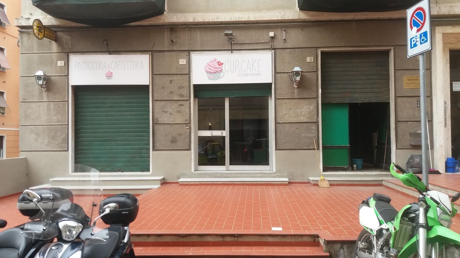 Gewerbliche Immobilie in Genoa, Italy 60m², Nr. 104785