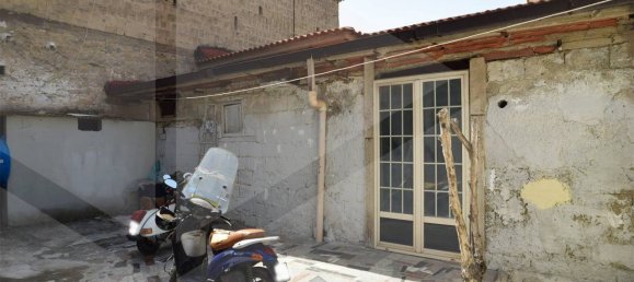 3 rooms Commercial property in Arzano, Italy No. 24660 3