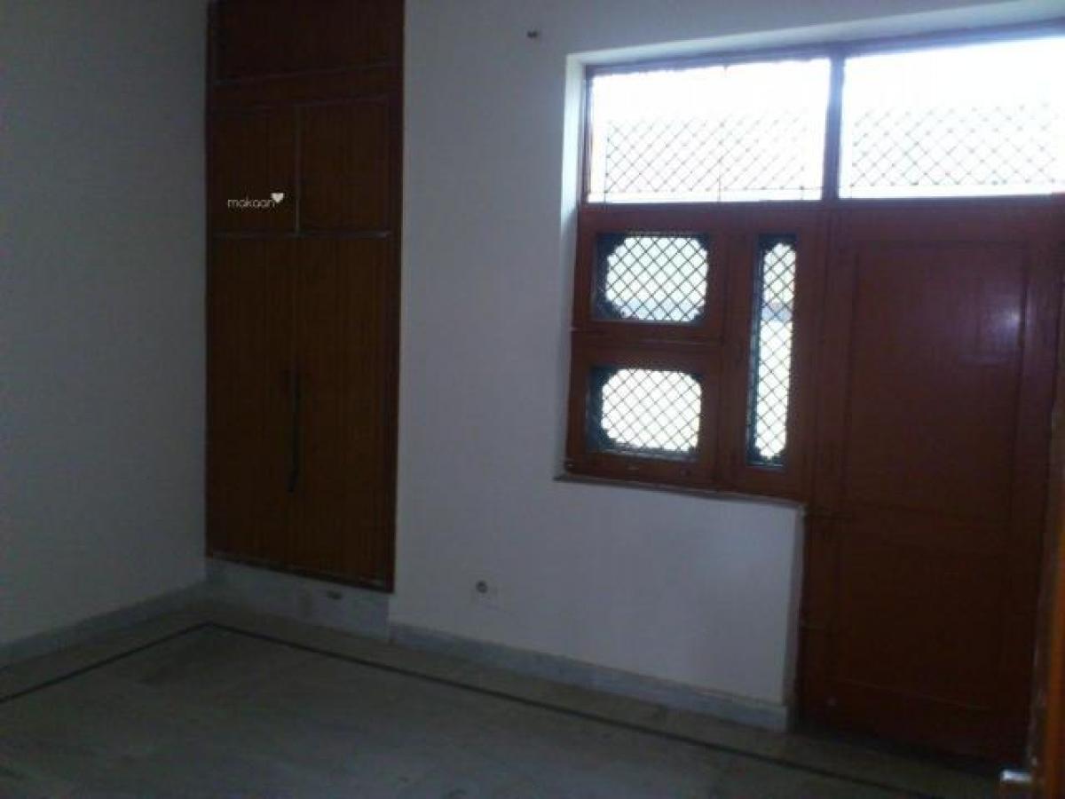 3 Schlafzimmer Haus in Noida, India, Nr. 68227