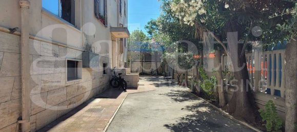 4-salle Appartement à San Benedetto del Tronto, Italy No. 303243 27