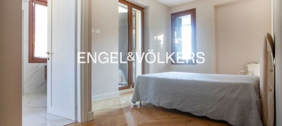 6 rooms Villa in Bovisio Masciago, Italy No. 62973 8