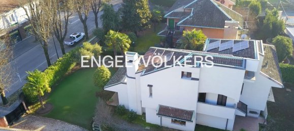 6 rooms Villa in Bovisio Masciago, Italy No. 62973 22