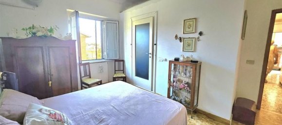 5 rooms House in Massa, Italy No. 136339 14