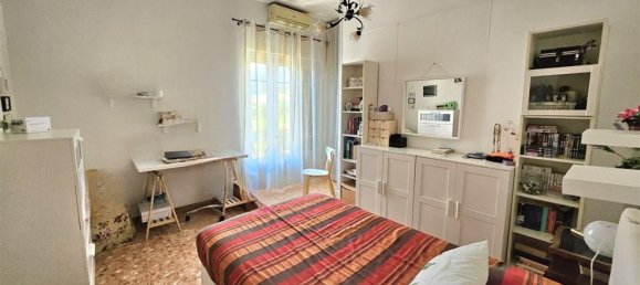 5 rooms House in Massa, Italy No. 136339 11