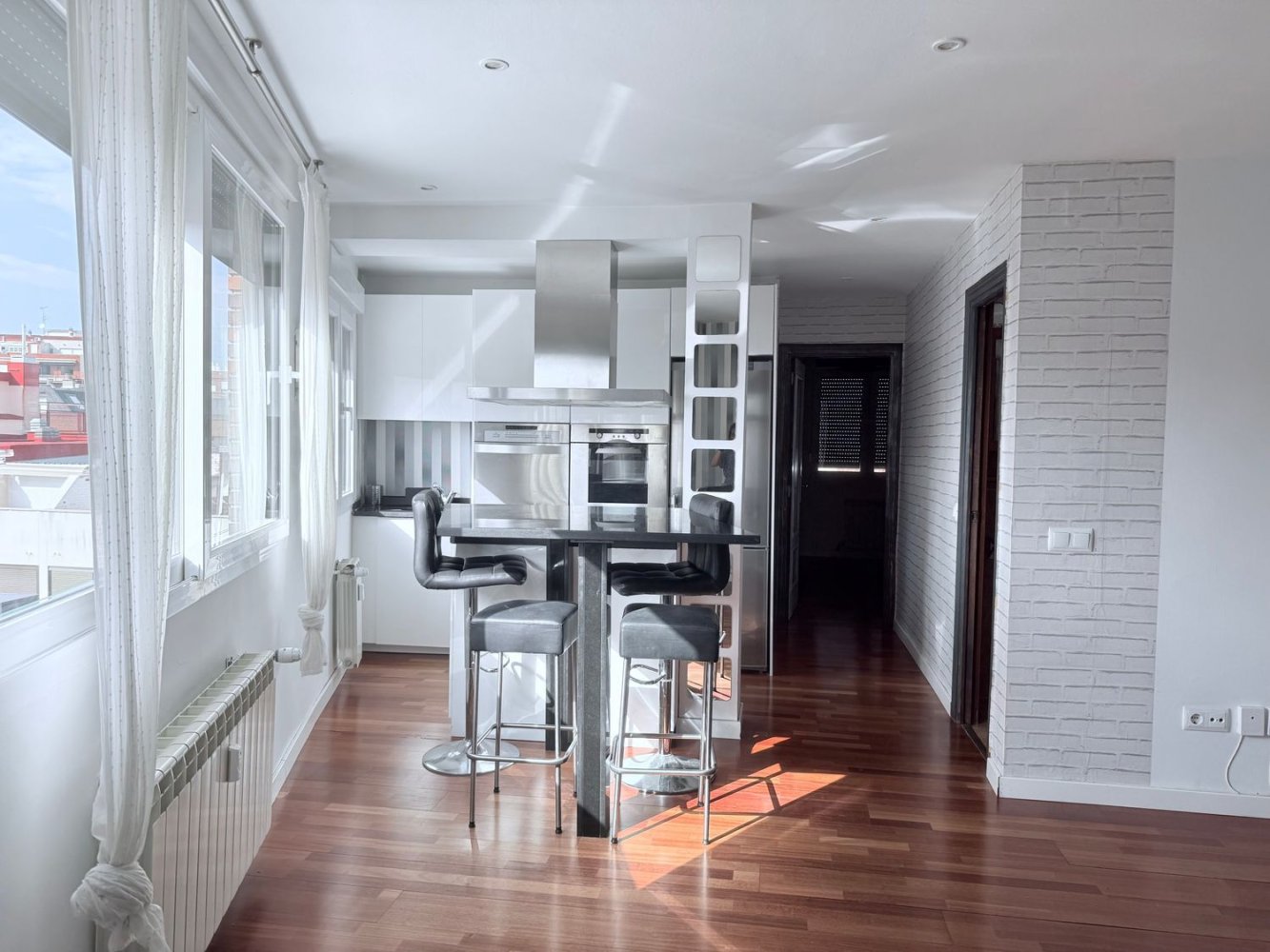 2 bedrooms Apartment in Madrid, Spain No. 199354