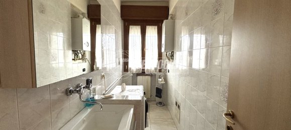 Apartamento T3 em Fiorano Modenese, Italy N.º 312609 4