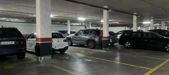 120m² Garage in Madrid, Spain No. 95424 2