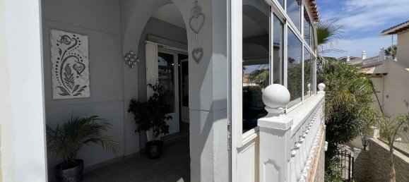 4 Schlafzimmer Villa in Alicante, Spain, Nr. 177098 2