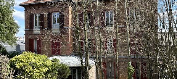 Dúplex de 3 dormitorios en Saint-Cloud, France No. 189210 8