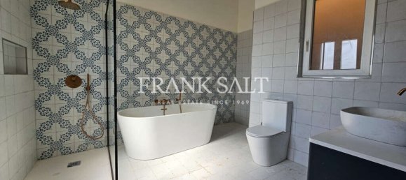 Дом с 3 спальнями в Шеукия, Мальта № 3073 2