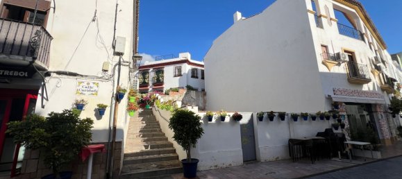 94m² Land in Estepona, Spain No. 155594 8