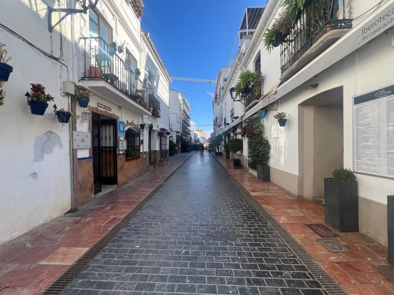 94m² Land in Estepona, Spain No. 155594