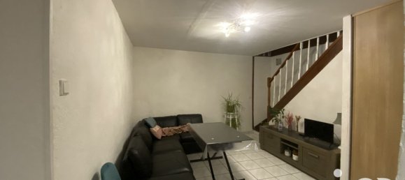 Moradia em banda T1 em Provin, France N.º 228486 2