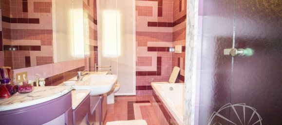 6 rooms Villa in Carmignano, Italy No. 17978 18