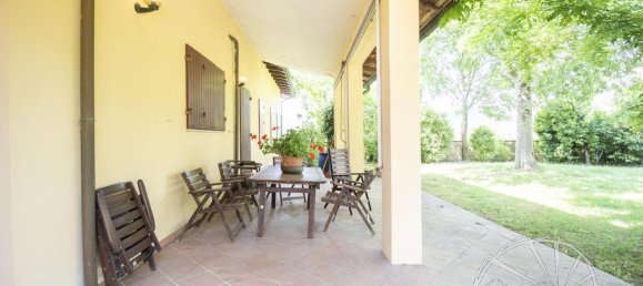 6 rooms Villa in Carmignano, Italy No. 17978 2