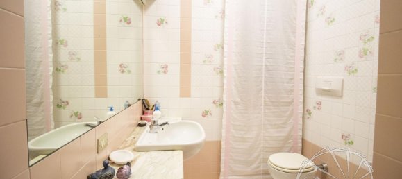 6 rooms Villa in Carmignano, Italy No. 17978 6