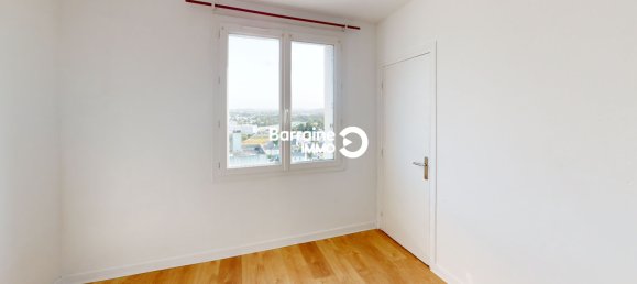 Apartamento de 3 dormitorios en Brest, France No. 288795 13