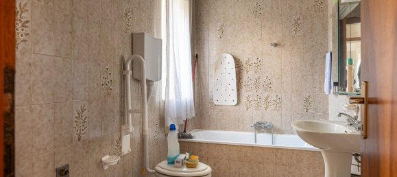 7 rooms House in San Vito di Leguzzano, Italy No. 52722 3