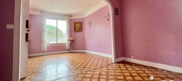 3 bedrooms House in Argenteuil, France No. 289327 2