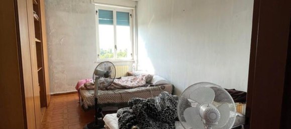 3 rooms Apartment in Solaro, Italy No. 61033 3