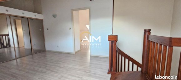 1 bedroom Duplex in Tours, France No. 39210 3