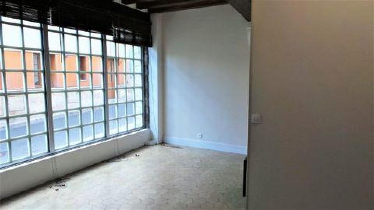 Estudio en Chartres, France No. 12637