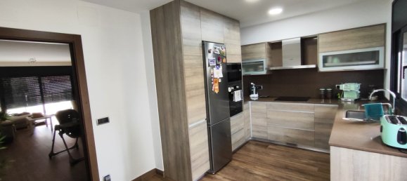 3 Schlafzimmer Stadthaus in La Bisbal D'emporda, Spain, Nr. 170892 6