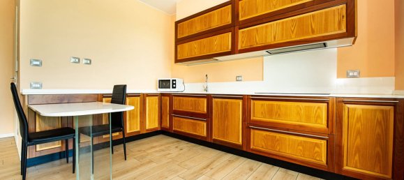 3 bedrooms Villa in Madone, Italy No. 309185 12