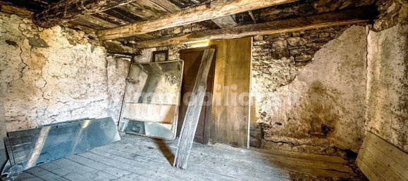 4 Schlafzimmer Haus in Miazzina, Italy, Nr. 324013 12