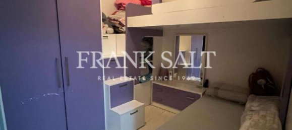 Квартира с 3 спальнями в Паола, Мальта № 2638 4