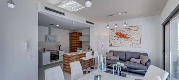 3 bedrooms Villa in San Miguel de Salinas, Spain No. 9107 6