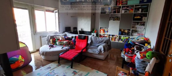 5 rooms Apartment in Rome, Italy No. 31256 2