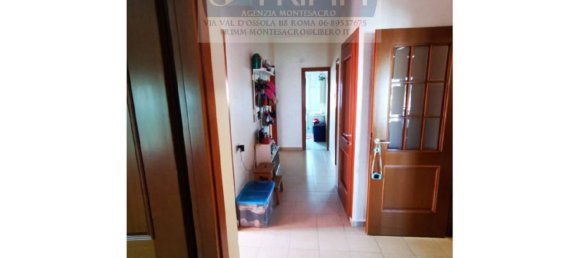 5 rooms Apartment in Rome, Italy No. 31256 6