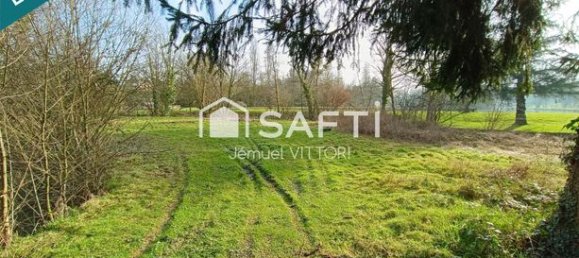 3 bedrooms House in Ernee, France No. 307521 2