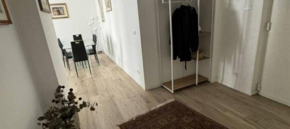 5 rooms Apartment in Palermo, Italy No. 41324 3