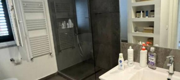 5 rooms Apartment in Palermo, Italy No. 41324 10