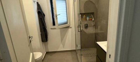 5 rooms Apartment in Palermo, Italy No. 41324 11