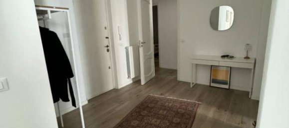 5 rooms Apartment in Palermo, Italy No. 41324 2