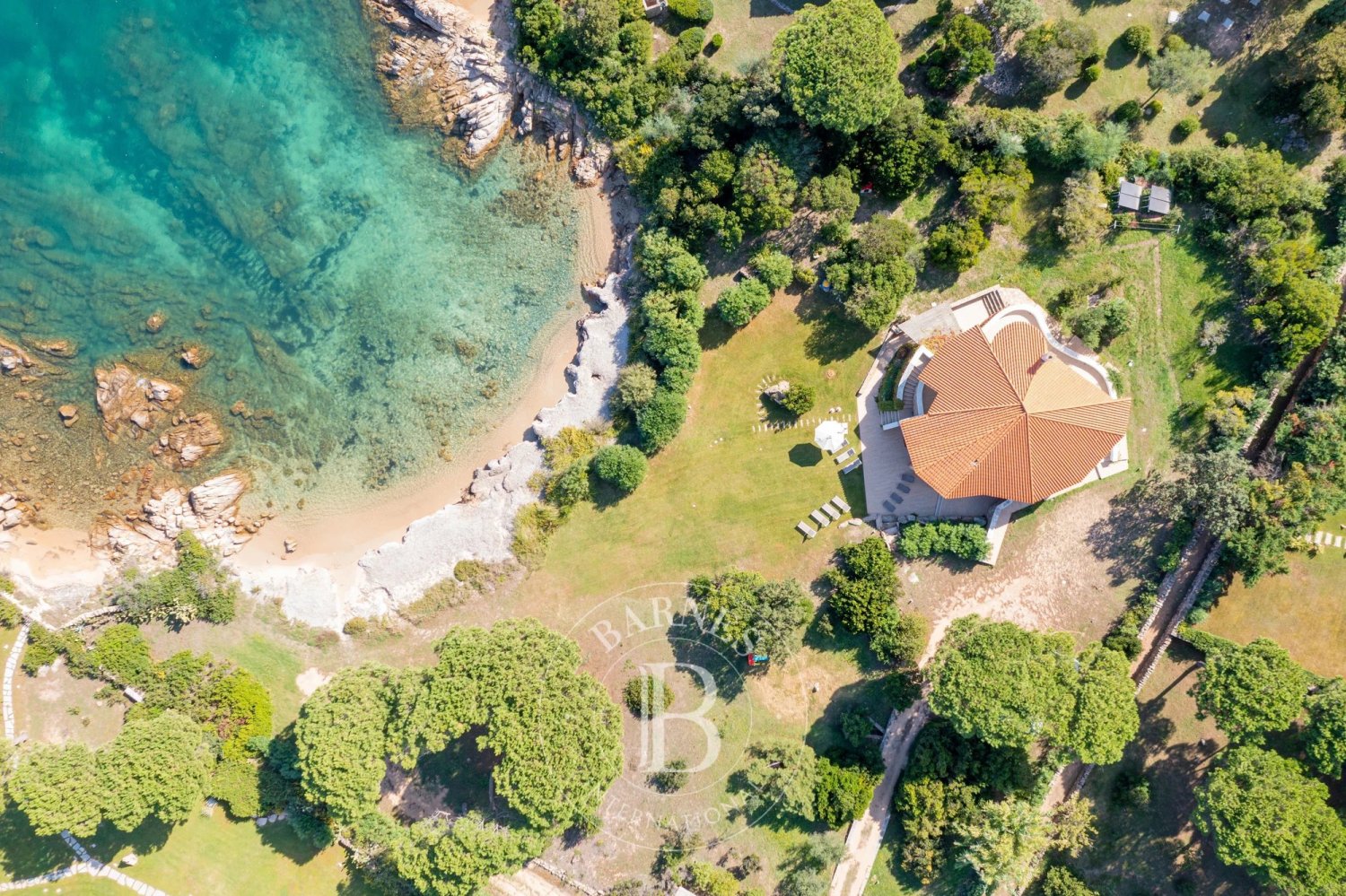 6 bedrooms Villa in San Teodoro, Italy No. 171045