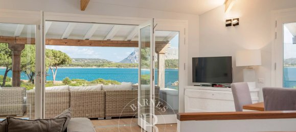 6 bedrooms Villa in San Teodoro, Italy No. 171045 10