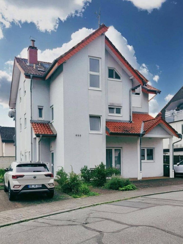 2 bedrooms Apartment in Bergstrase, Germany No. 248322